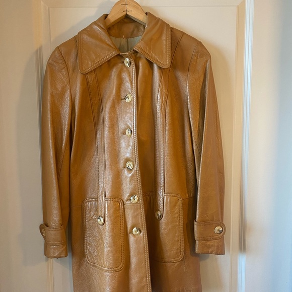 suede-life Jackets & Blazers - Rare Vintage tan 1970 leather coat,100% authentic